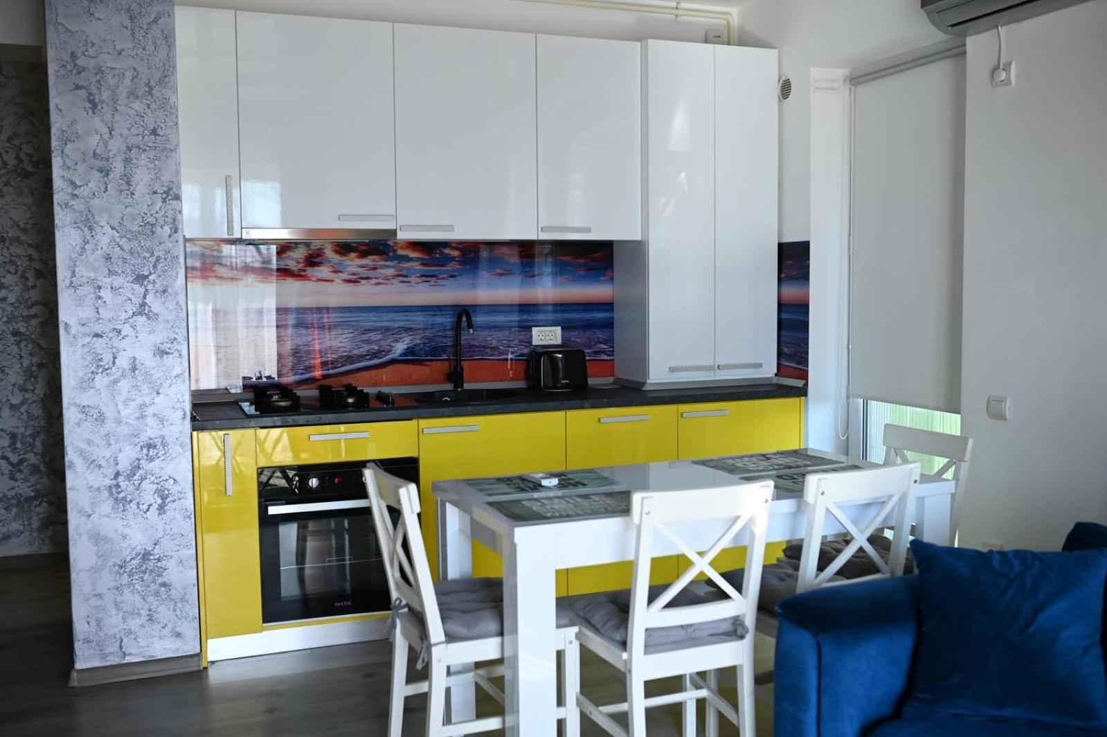 Evo Moonlight By The Sea Mamaia